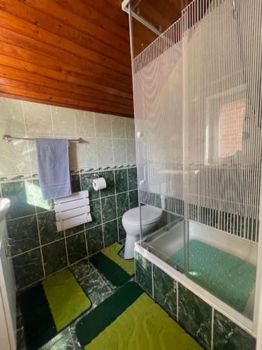 Nora Vendeghaz in 阿巴德薩洛克