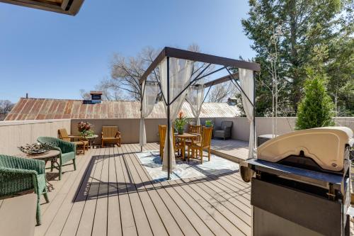 Walkable Apt in Carbondale Luxury Artists Loft Walkable Apt in Carbondale Luxury Artists Loft