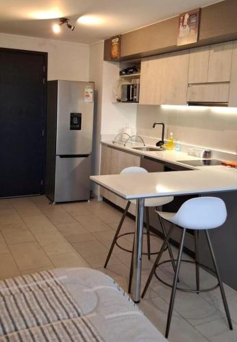 Cocina, Cozy and modern studio in Temuco