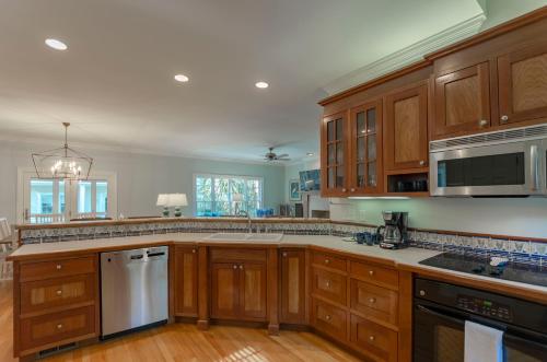 110 Governors Drive by Akers Ellis Rentals in Kiawah Island (Dél-Karolina)