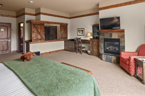 Lodge at Whitefish Lake