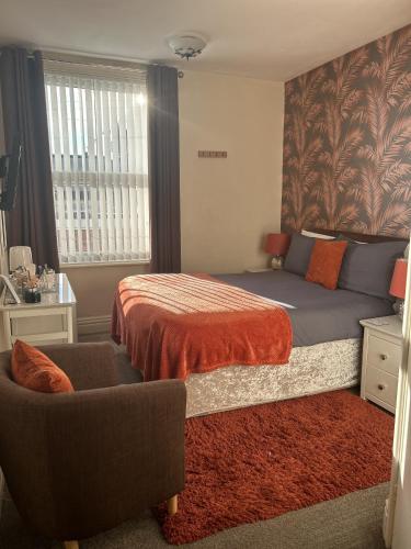 Standard Double Room image 9