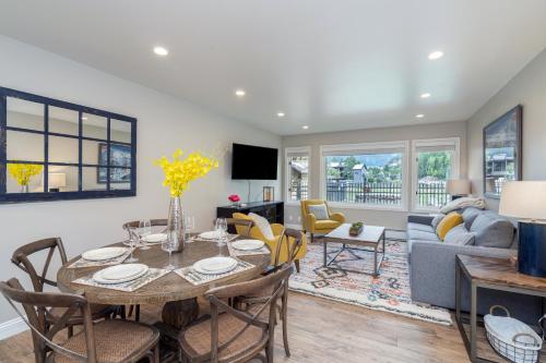 Etta Place 102 by Exceptional Stays image