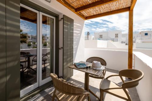 Sea & Sun Paros in باروس