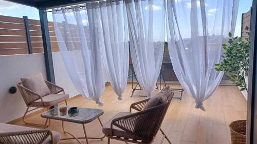 Balcony/terrace, attico di lusso in Komotini