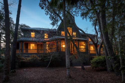 216 Glen Abbey by Akers Ellis Rentals in เคียวาห์ไอส์แลนด์ (SC)