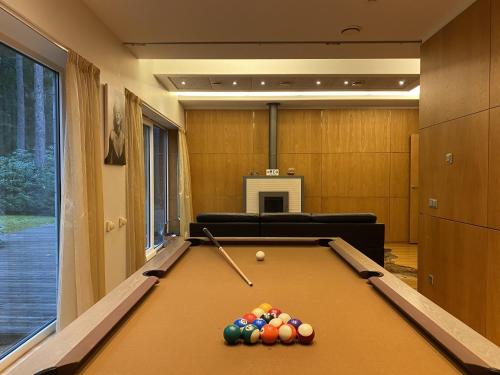 Kakumäe Raba Villa - puhkemaja basseiniga Tallinnas Kakumäe Raba Villa - puhkemaja basseiniga Tallinnas