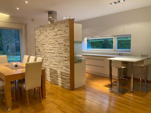 Kakumäe Raba Villa - puhkemaja basseiniga Tallinnas, Tallin (foto 6)