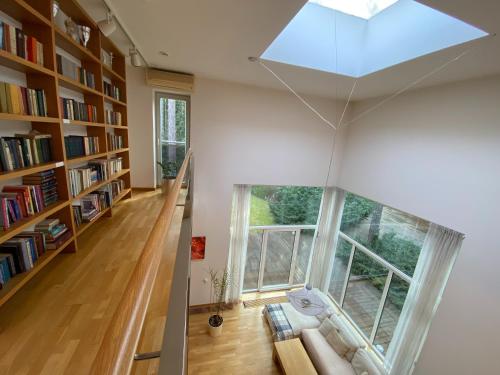 Kakumae Raba Villa - puhkemaja basseiniga Tallinnas in Haabersti