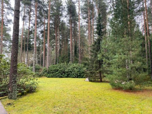 Kakumäe Raba Villa - puhkemaja basseiniga Tallinnas Kakumäe Raba Villa - puhkemaja basseiniga Tallinnas