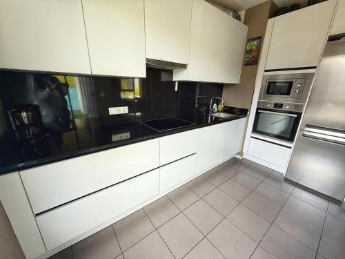 Lovely 3 bedroom apartment in central Esch Alzette in เอช เซอ อัลเซท