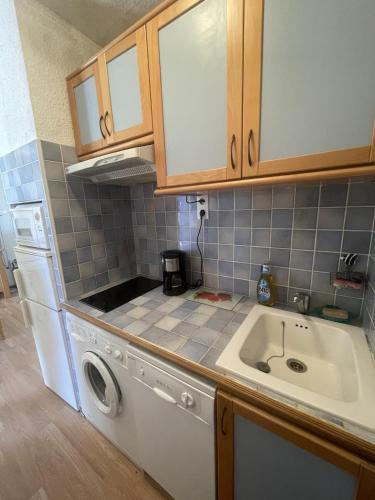 Appartement T3 2ème étage (Appartement T3 2eme etage) in Сеньос