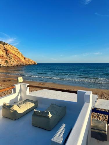 Cave Beach House Milos gîte à louer Nísos Mílos