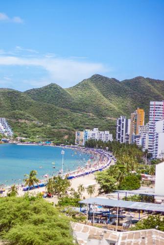 Apartamento con vista al mar en El Rodadero Santa Marta