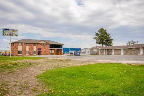 Travelier Motel - Macon - image 7