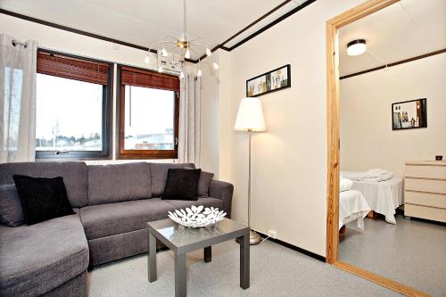 2 bedrooms, 5 beds
