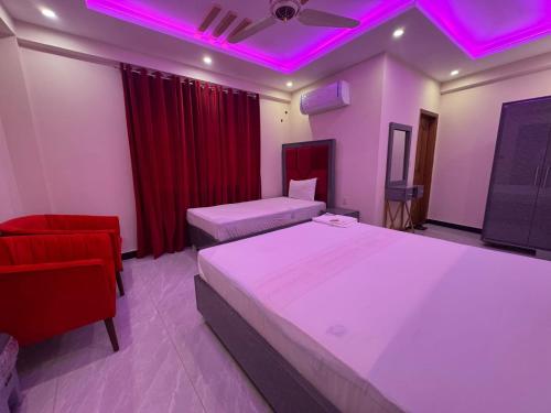 Blue Sky Hotel - image 3