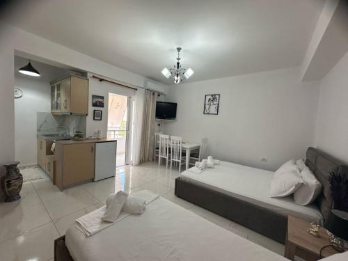 One-Bedroom Apartment image 1