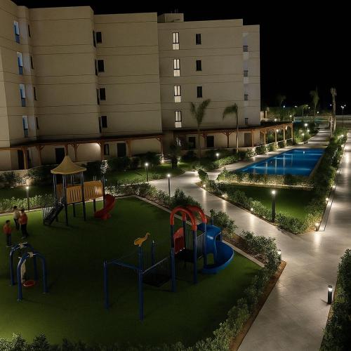 Elegant Chalet with Ocean Views in Porto Said Resort, `Ezbet Shalabi el-Rûdi