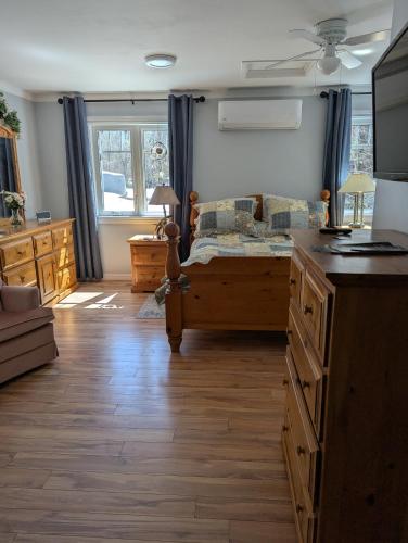 Double Room with Private Bathroom