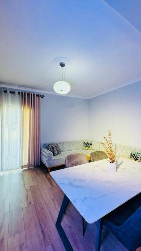 Blloku Luxury 2 bedroom apartment - image 5