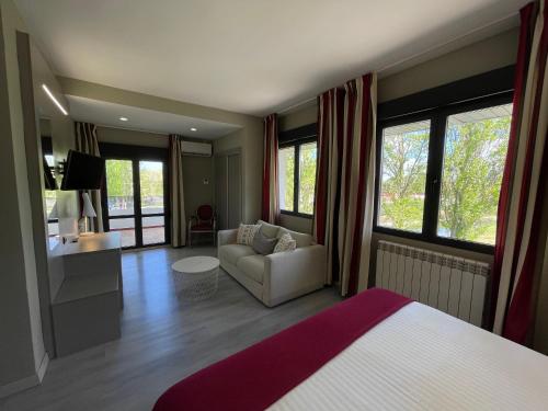 Hotel Valjunco Room Type - Deluxe Suite