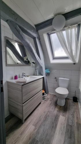 2 bedrooms, 5 beds