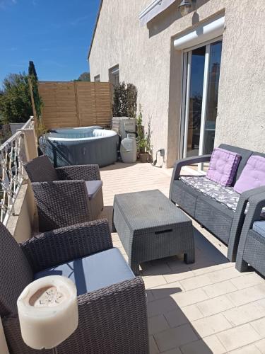 Apparement Duplex avec jacuzzi in Saint-Georges-d'Orques