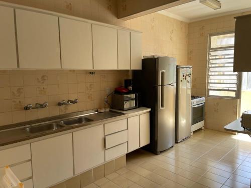 Kitchen, Apartamento Guaruja - Frente Total Mar - Pitangueiras - 4 Dormitorios near Restaurante Fogao Caipira