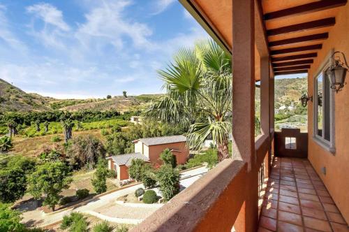 Keys Creek Villa, 50 acres, pool, theater, sports and seclusion