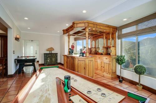 Keys Creek Villa, 50 acres, pool, theater, sports and seclusion