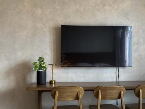 Seaview Connecting-Studios Condo in Cebu City - Comfortable for up to 8 People Seaview Connecting-Studios Condo in Cebu City - Comfortable for up to 8 People