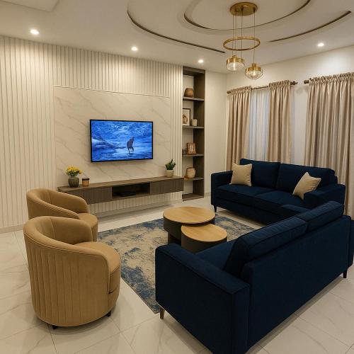 Fully Furnished Luxurious 4 Bedroom Apartment - image 3