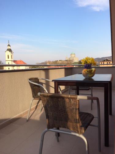 Apartment with Terrace and Basilica View
