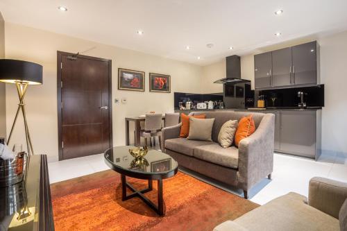 Mansio Suites The Headrow - image 13