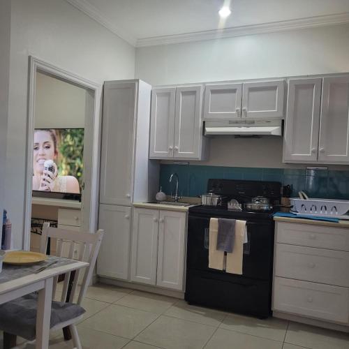 Modern Comfort in Woodbrook! Modern Comfort in Woodbrook!