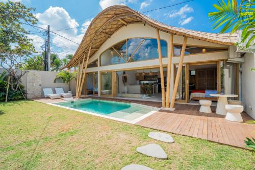 NEW! Tropical Bamboo Villa - 2BR Villa in Canggu