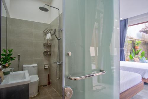 Superior Twin Room image 10