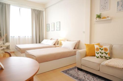 Buddy House in Chinatown - Private Rooms Walk to MRT, Bangkok