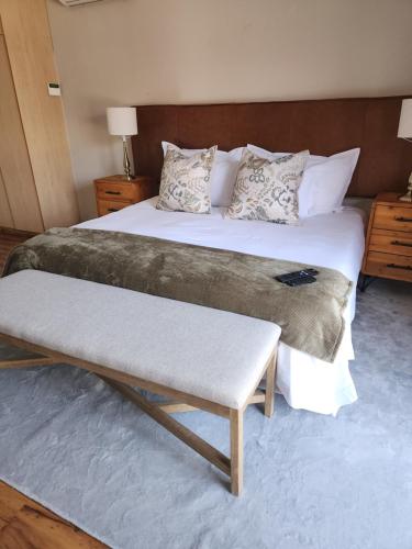 The Hills at 1 Meeu The Hills at 1 Meeu