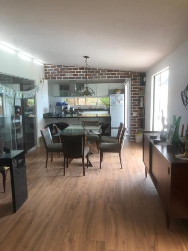 Sunny refuge with large gardens in Cieneguilla