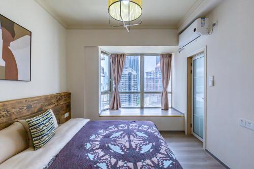 Quadruple Room with Balcony image 2