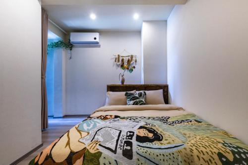 Quadruple Room with Balcony image 1