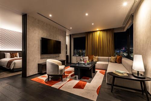 room detail thumbnail 1