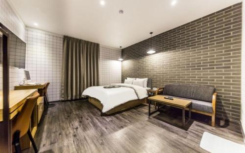 Gangdong Moon Boutique Hotel – Seoul, VT