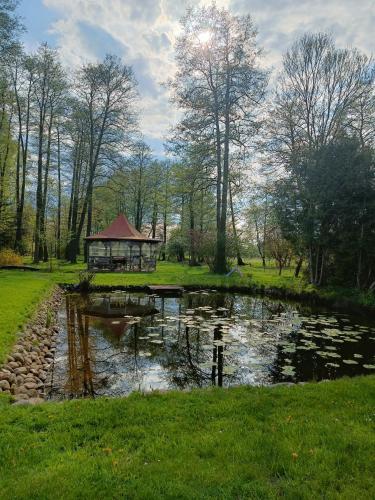 KUKUŁKA Nad Rzeczką (KUKULKA Nad Rzeczka) in Юліанув