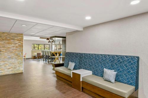 Hampton Inn Bowie - image 8