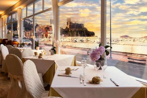 餐廳, Hotel Shelley e delle Palme, BW Signature Collection in 萊里奇