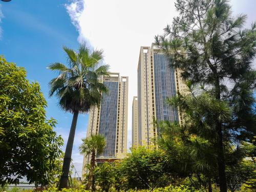 Comfort 1BR at Branz BSD Apartment By Travelio, Tangerang