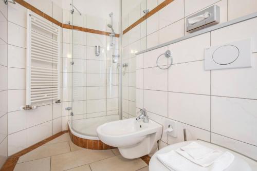 Hotel Stranddistel Rügen - image 11
